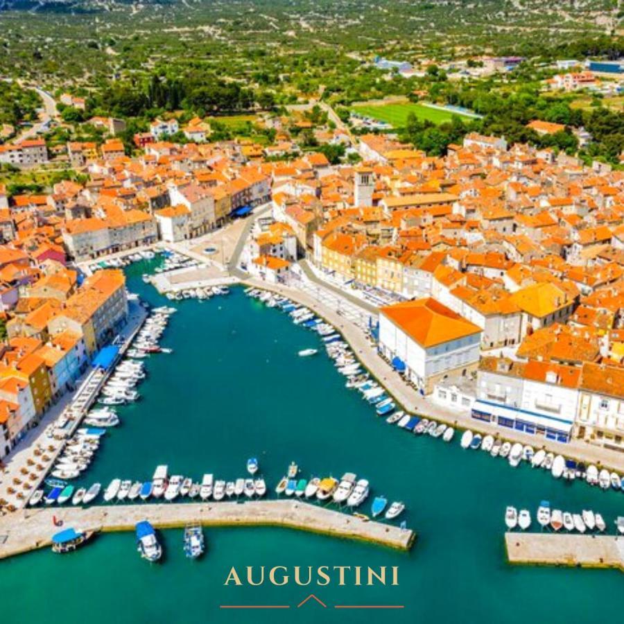 Apartment Augustini Cres Exterior photo