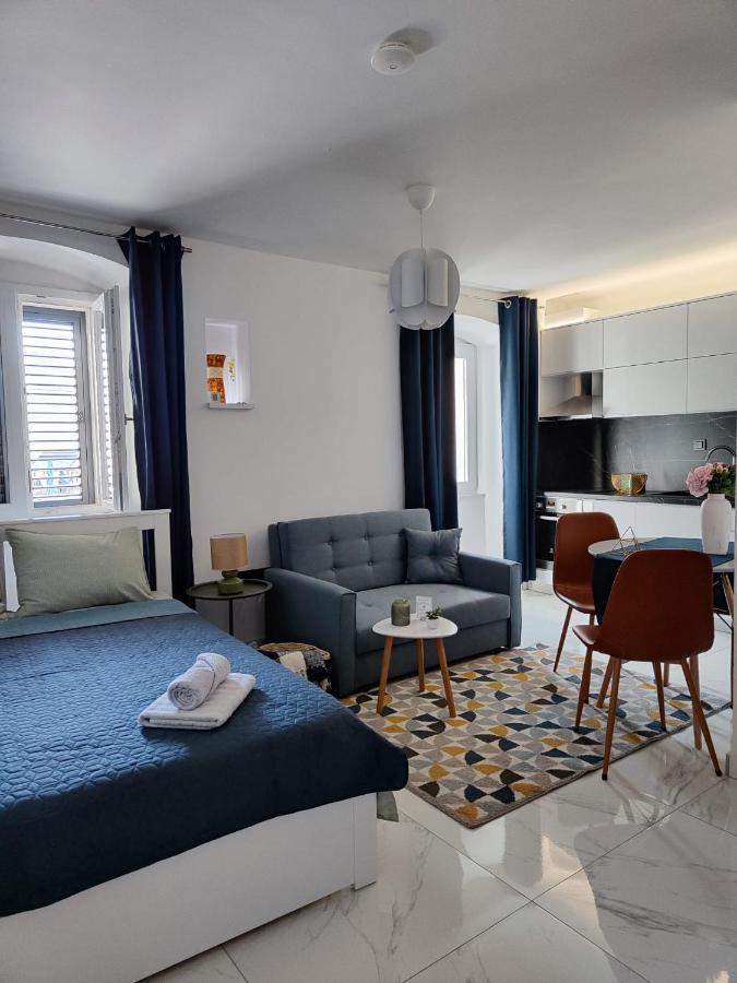 Apartment Augustini Cres Exterior photo