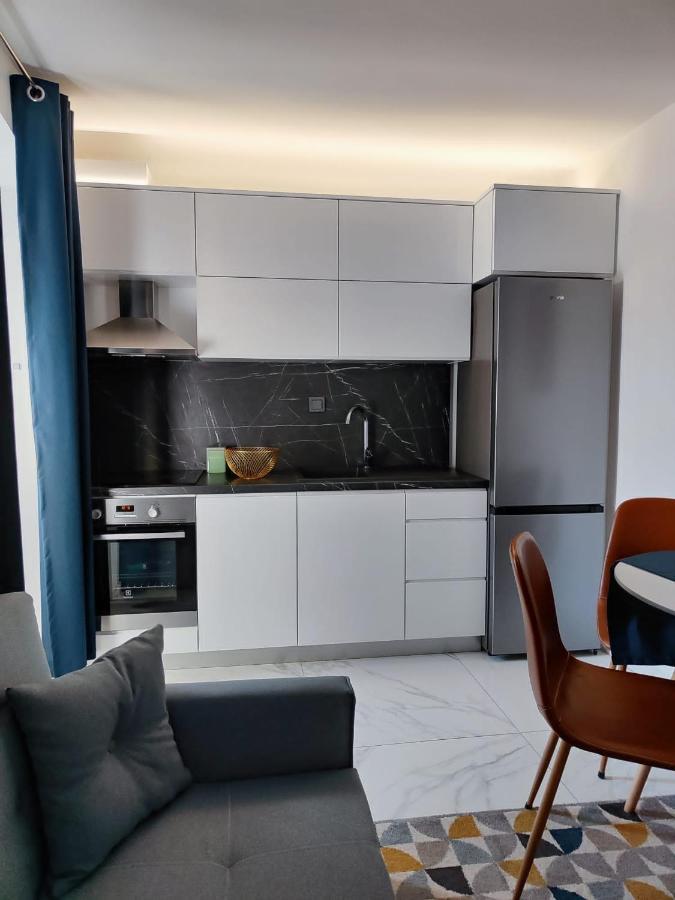 Apartment Augustini Cres Exterior photo